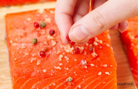 condimentando salmon