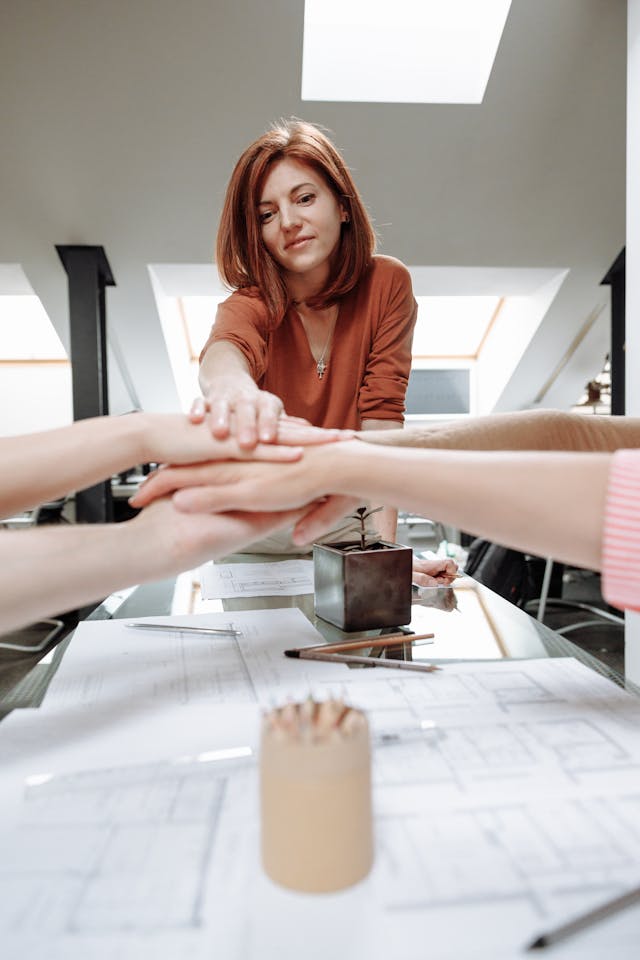 trabajo en equipo oficina