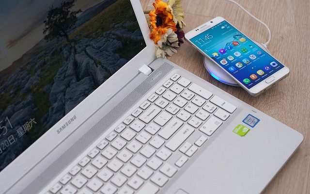 escritorio con tecnologia